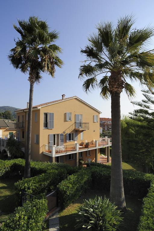 Il Borgo Della Rovere San Bartolomeo Al Mare Exterior foto